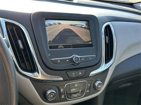 Used 2022 Chevrolet Equinox LT image 22