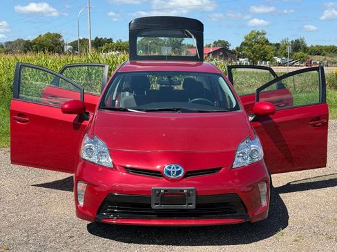 Used 2014 Toyota Prius Three image 5