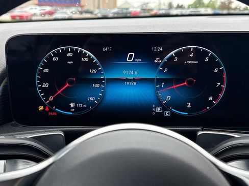 Used 2023 Mercedes-Benz GLB 250 4MATIC image 22