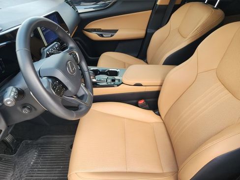 Used 2024 Lexus NX 350h AWD image 9