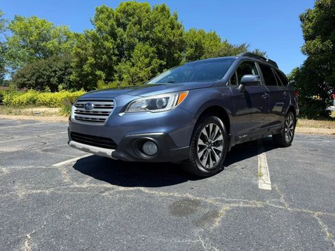Used 2017 Subaru Outback 3.6R Limited AWD/4WD image 2
