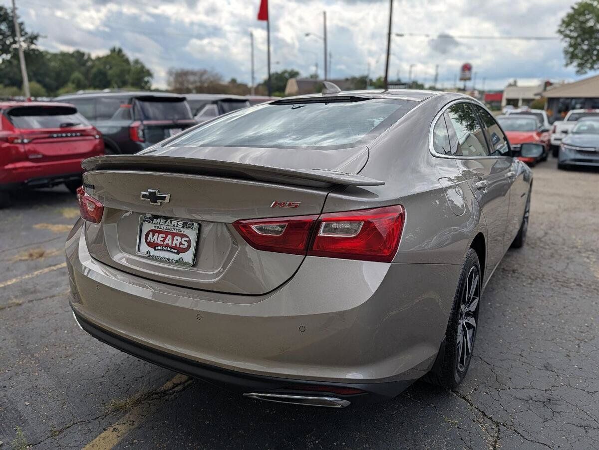 Used 2025 Chevrolet Malibu RS FWD image 10