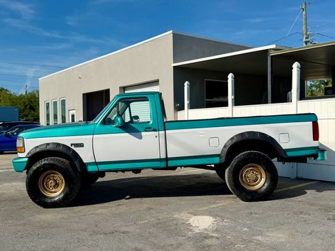 Used 1996 Ford F250 4x4 Regular Cab image 2