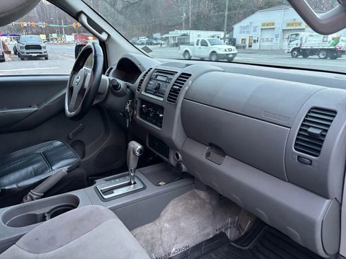 Used 2012 Nissan Frontier S w/ S Preferred Pkg image 16