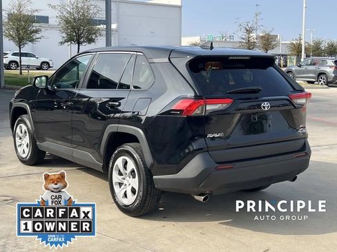 Used 2024 Toyota RAV4 LE image 10