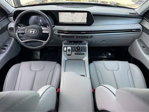 Used 2023 Hyundai Palisade SEL w/ Cargo Package image 4