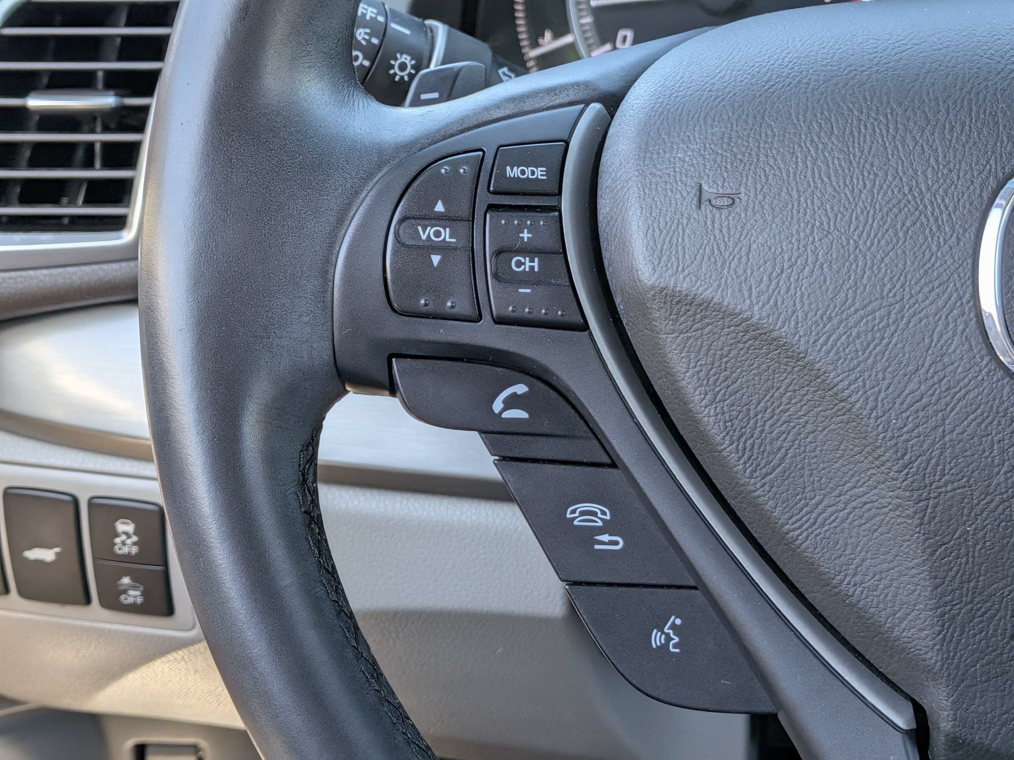 Used 2017 Acura RDX w/ Advance Package FWD image 27