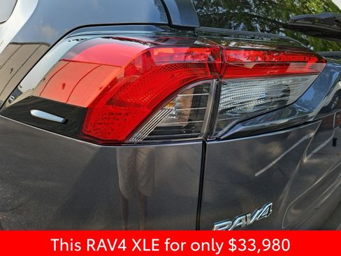 Used 2025 Toyota RAV4 XLE FWD image 20