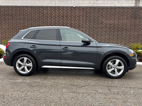 Used 2020 Audi Q5 2.0T Premium Plus w/ Premium Plus Package image 31