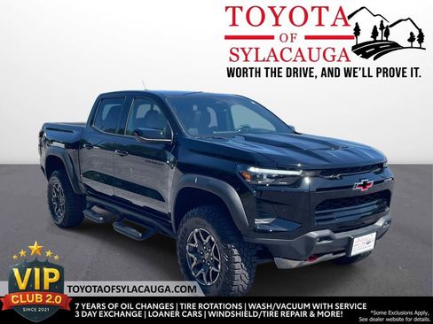 Used 2025 Chevrolet Colorado ZR2 w/ Technology Package AWD/4WD image 1