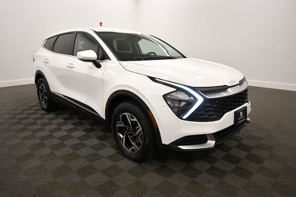 Certified 2023 Kia Sportage LX AWD/4WD image 10