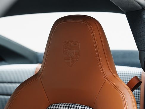 Used 2023 Porsche 911 Sport Classic RWD image 59
