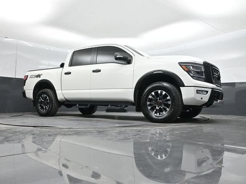 Used 2023 Nissan Titan PRO-4X w/ Pro-4x Convenience Package AWD/4WD image 63