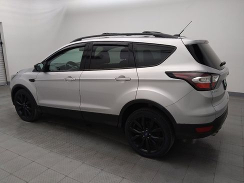 Used 2017 Ford Escape SE w/ SE Sport Appearance Package image 3