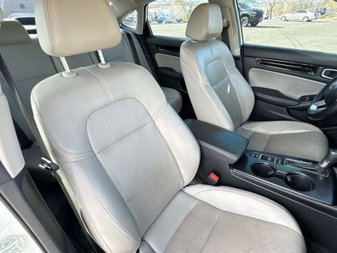 Used 2023 Honda Civic Touring image 25