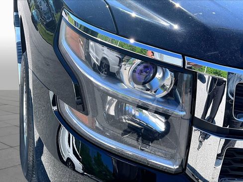 Used 2017 Chevrolet Tahoe LT AWD/4WD image 27