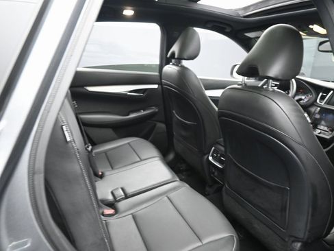 Used 2021 INFINITI QX50 Luxe w/ Appearance Package image 33