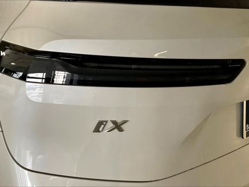 Used 2026 BMW iX xDrive60 w/ M Sport Package AWD/4WD image 14