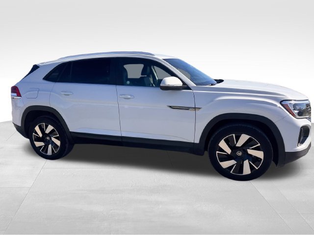 Used 2025 Volkswagen Atlas Cross Sport SE AWD/4WD image 4