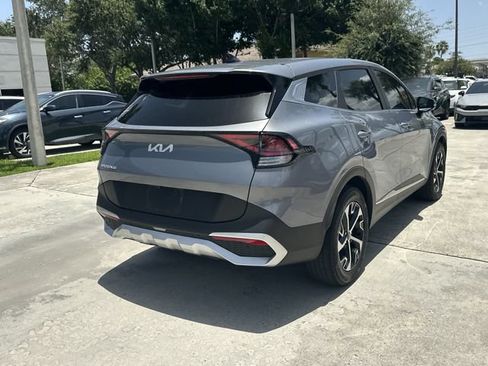 Certified 2025 Kia Sportage EX FWD image 6