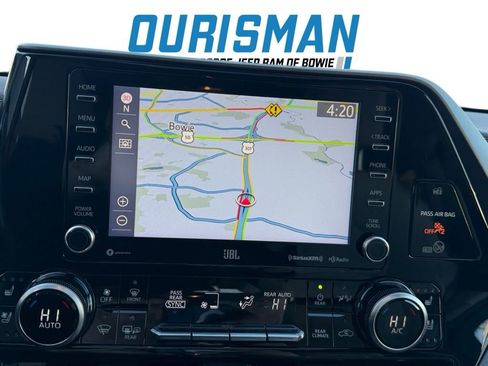 Used 2021 Toyota Highlander Limited image 11