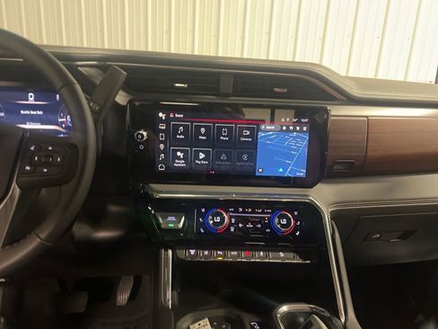 New 2026 GMC Sierra 3500 Denali Ultimate AWD/4WD image 16