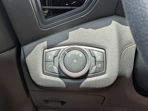 Used 2019 Ford Escape SE FWD image 25