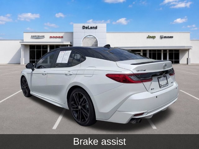 Used 2025 Toyota Camry XSE FWD image 6