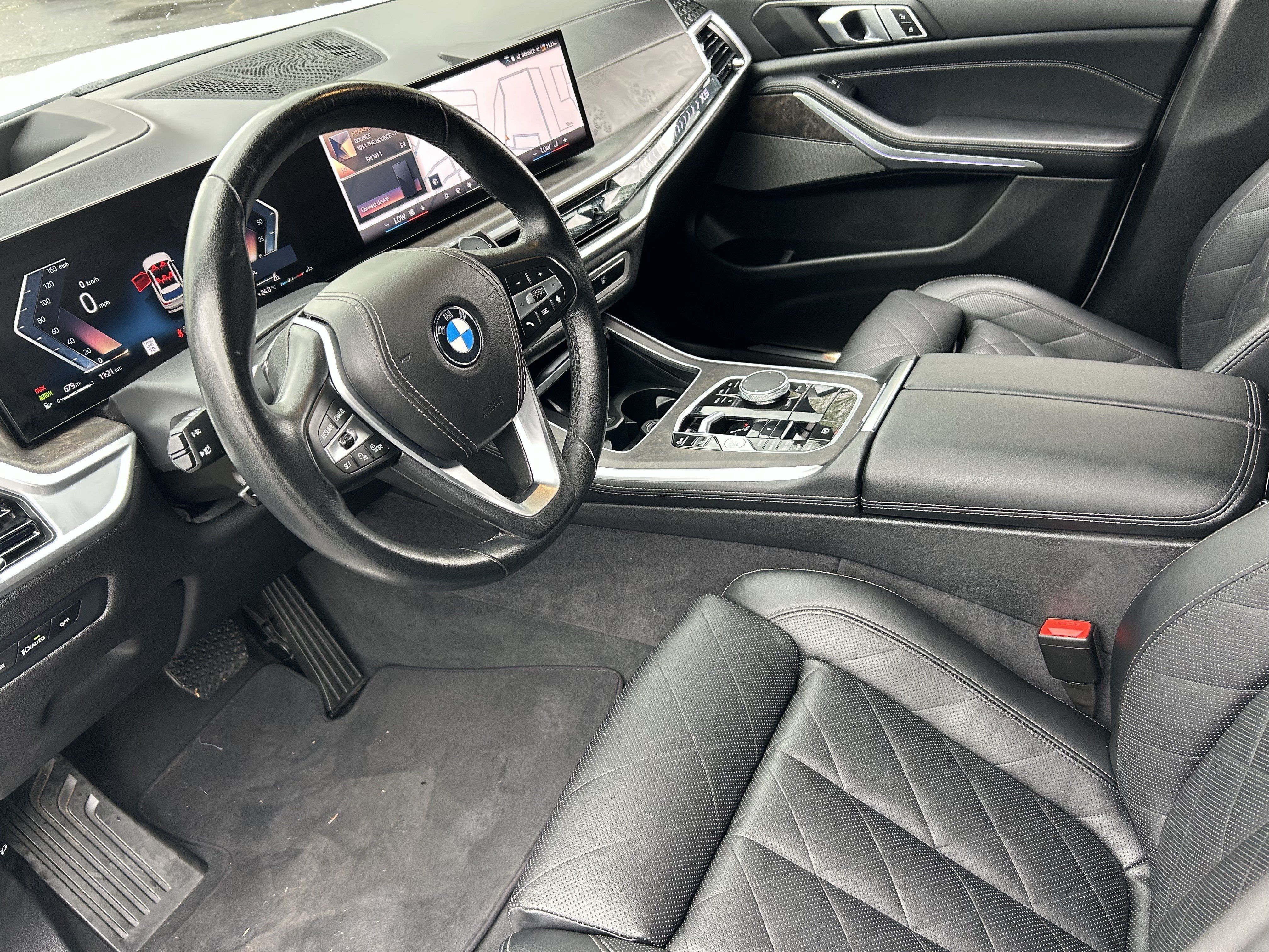Used 2025 BMW X5 xDrive40i AWD/4WD image 16