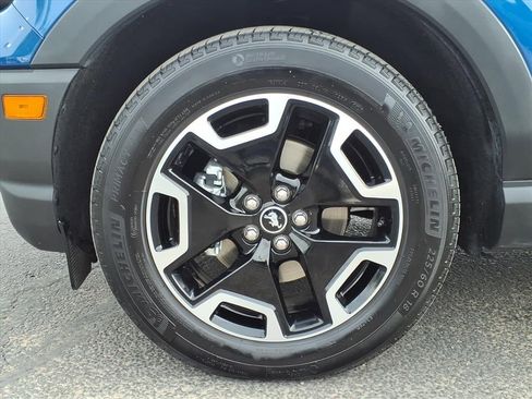 Used 2023 Ford Bronco Sport Outer Banks w/ Tech Package image 9