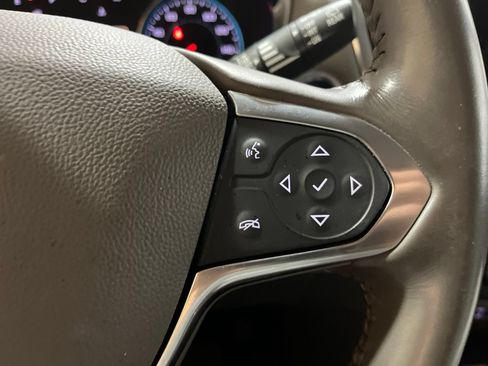 Used 2020 Chevrolet Traverse LT w/ LT Premium Package FWD image 25