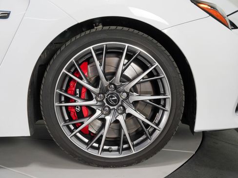 Used 2015 Lexus RC F Coupe w/ Performance Package image 29