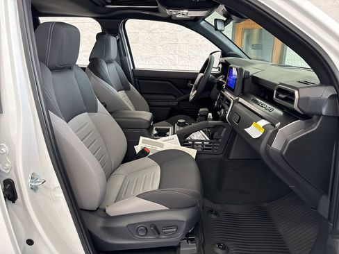 New 2026 Toyota Tacoma TRD Off-Road AWD/4WD image 48