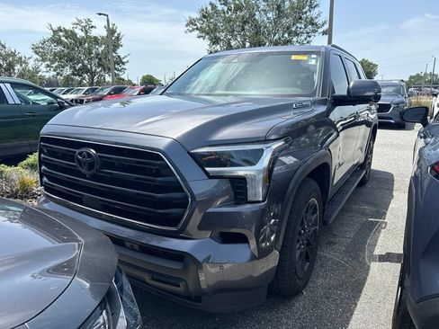 Used 2024 Toyota Sequoia SR5 w/ SR5 Premium Package AWD/4WD image 2