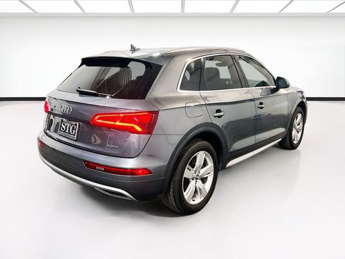 Used 2019 Audi Q5 2.0T Premium Plus w/ Premium Plus Package AWD/4WD image 4