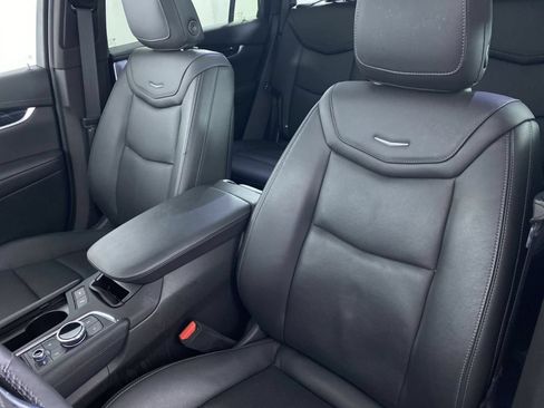 Certified 2023 Cadillac XT6 Premium Luxury AWD/4WD image 12