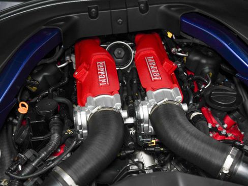 Used 2019 Ferrari Portofino RWD image 49