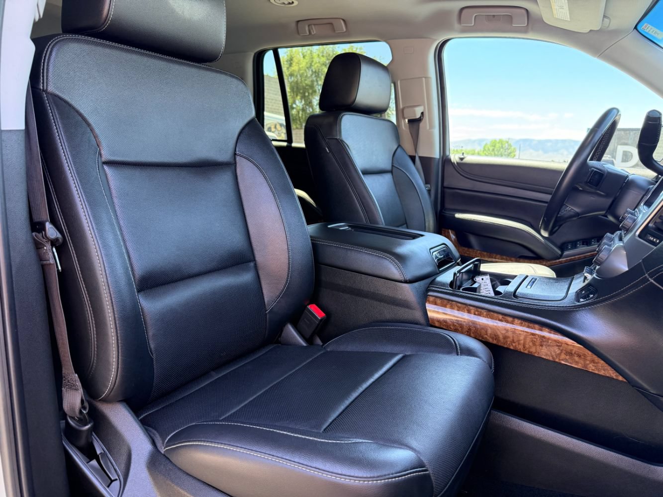 Used 2018 Chevrolet Tahoe Premier AWD/4WD image 22