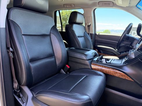 Used 2018 Chevrolet Tahoe Premier AWD/4WD image 22