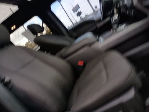 Used 2019 Ford F150 XLT w/ Equipment Group 302A Luxury AWD/4WD image 12