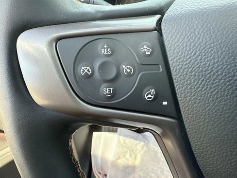 Used 2024 GMC Terrain AT4 image 24