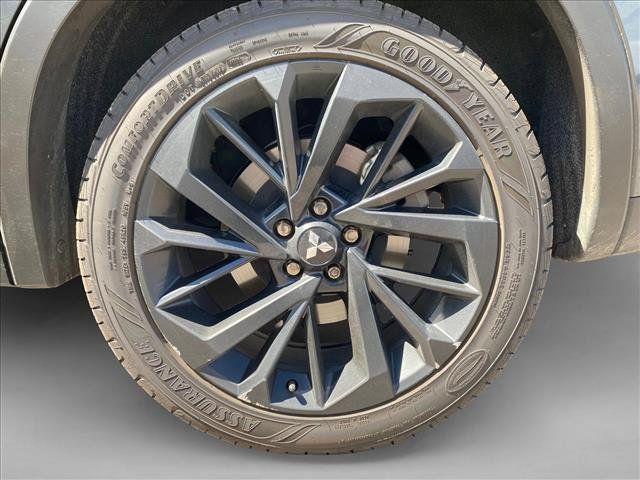 Used 2025 Mitsubishi Outlander SEL Black Edition AWD/4WD image 15