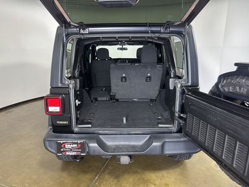 Used 2021 Jeep Wrangler Unlimited Sport AWD/4WD image 15