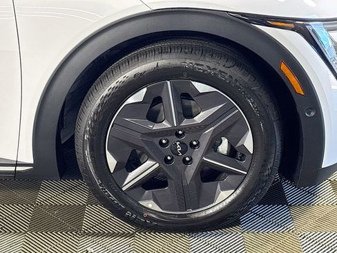 New 2025 Kia EV6 Light w/ Light LR Technology Package image 23