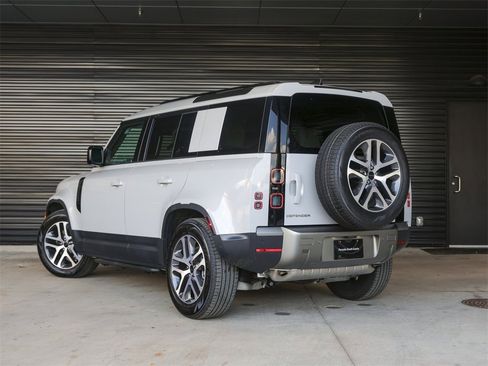 Used 2026 Land Rover Defender 110 S image 3