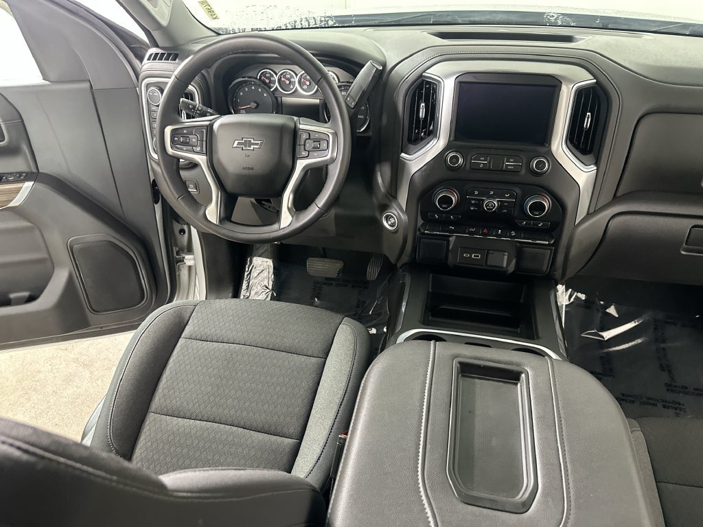 Used 2022 Chevrolet Silverado 1500 RST w/ Safety Package AWD/4WD image 19