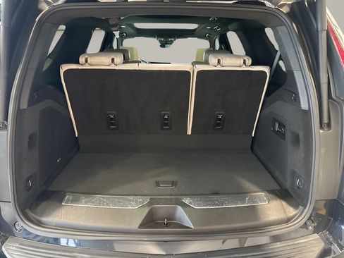 Used 2021 Cadillac Escalade Sport AWD/4WD image 19
