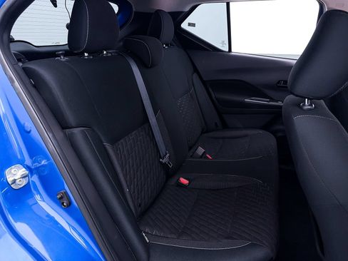 Used 2021 Nissan Kicks S FWD image 31