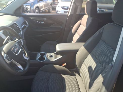 Used 2022 GMC Terrain SLE w/ Driver Convenience Package FWD image 27