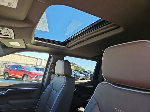 New 2026 GMC Sierra 1500 Denali image 12